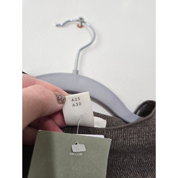 NEW WITH TAGS H&M Sweater XS Dark Beige Melange - Picture 9 of 16